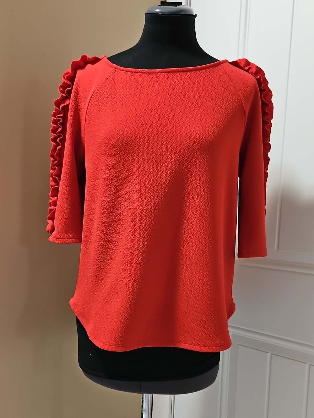 Green Envelope Frilled 3/4 Sleeve Top Small In Red